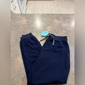 FIGS Zamora High Waist Scrub Set